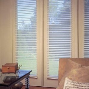 Sheer horizontal blind 